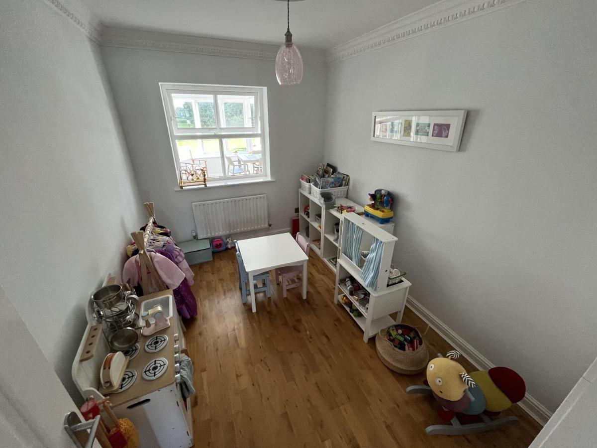 5 Bedroom 4 Bathroom Gym Playroom Country Home เลมิงตันสปา ภายนอก รูปภาพ